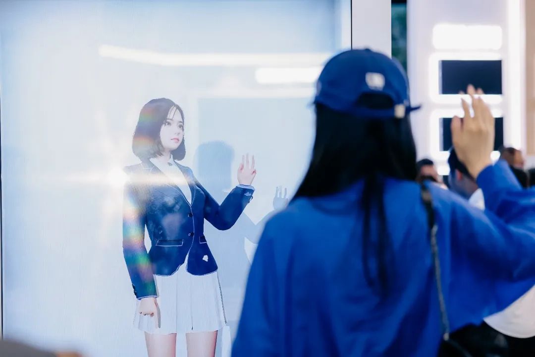 “AI+智能显示”引领未来 【爱体育】官网新品InfoComm展大放异彩
